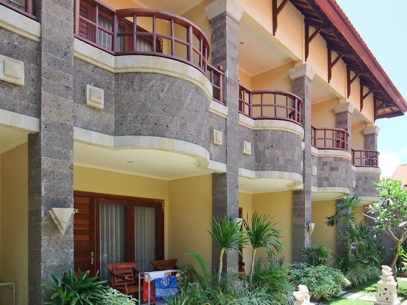 Adhi Jaya Hotel Kuta  Exterior photo